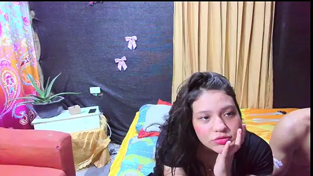 Snapshot of emily_69_porno chatting on 16, 10, 2025 emily 69 porno online show from 16, 10, 2025