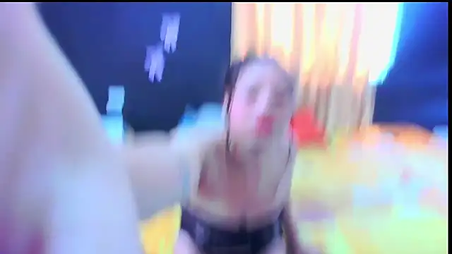 Snapshot of emily_69_porno chatting on 16, 10, 2025 emily 69 porno online show from 16, 10, 2025