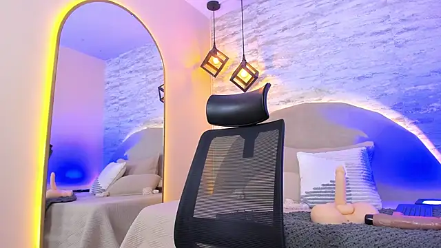 Aron Bolt online show from 11, 4, 2026