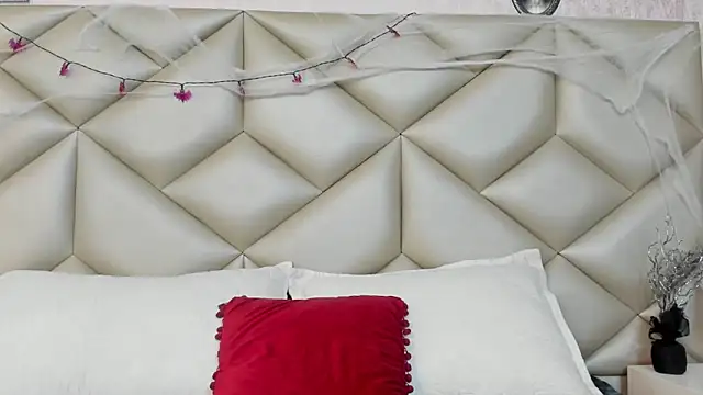 Im gaia online show from 1, 11, 2025