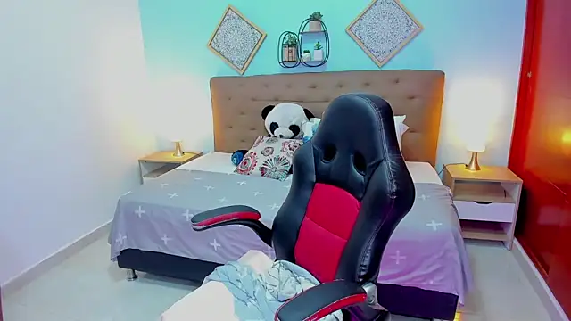 Edelaine rogers online show from 12, 4, 2026