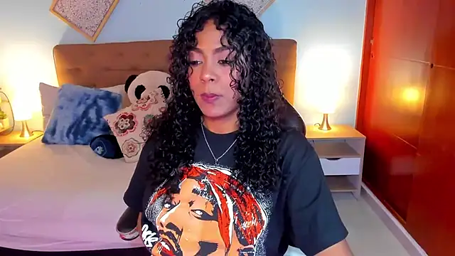 Snapshot of Edelaine_rogers chatting on 28, 5, 2026 Edelaine rogers online show from 28, 5, 2026