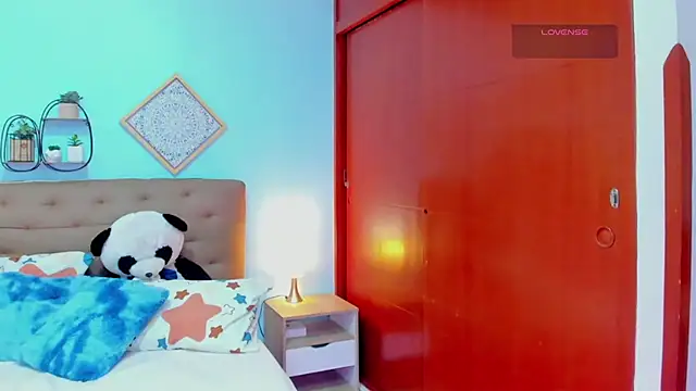 Edelaine rogers online show from 23, 4, 2026