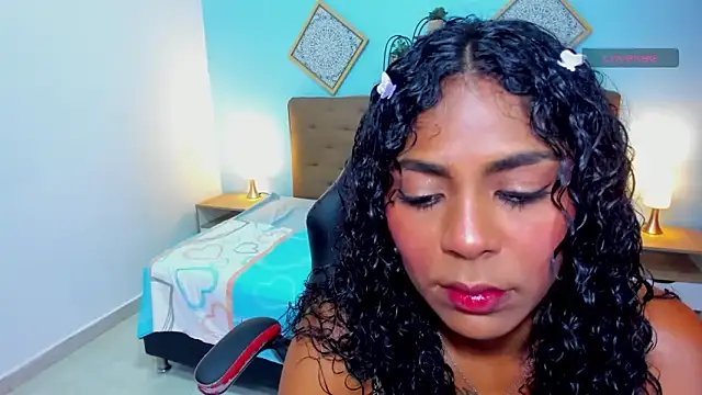 Snapshot of Edelaine_rogers chatting on 15, 5, 2026 Edelaine rogers online show from 15, 5, 2026