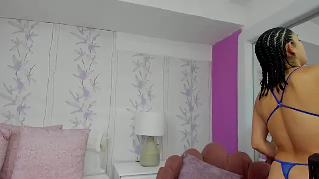 HazelMoret online show from 12, 9, 2025