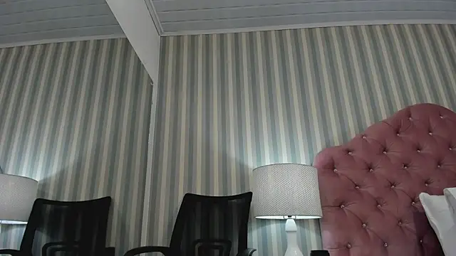 HazelMoret online show from 27, 2, 2025