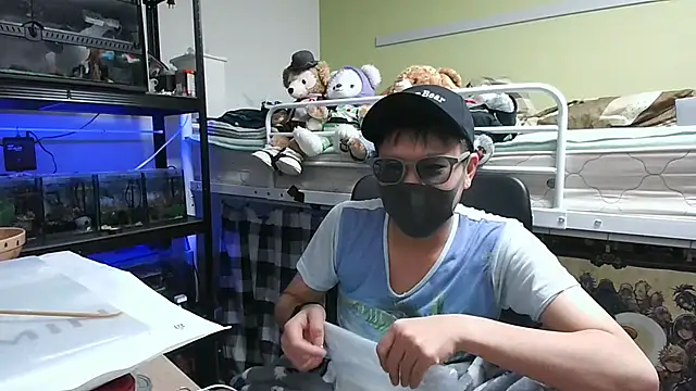 Snapshot of Owl1216 chatting on 5, 12, 2024 Owl1216 online show from 5, 12, 2024