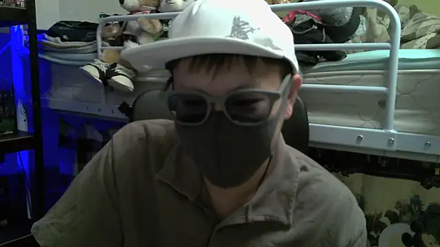 Snapshot of Owl1216 chatting on 8, 12, 2024 Owl1216 online show from 8, 12, 2024