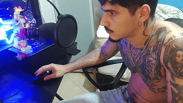 Badboyi1997 online show from 17, 10, 2025