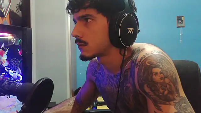 Badboyi1997 online show from 12, 11, 2025