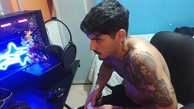 Badboyi1997 online show from 14, 10, 2025