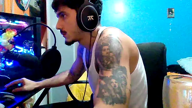 Badboyi1997 online show from 31, 10, 2025