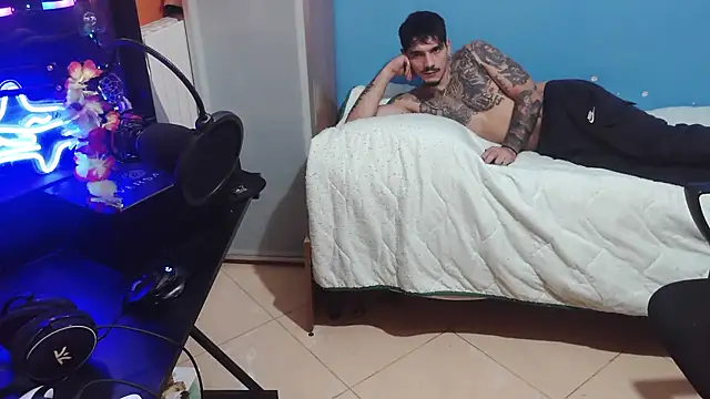 Badboyi1997 online show from 19, 10, 2025