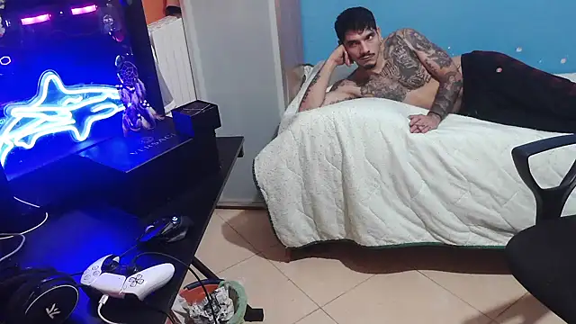 Badboyi1997 online show from 16, 10, 2025