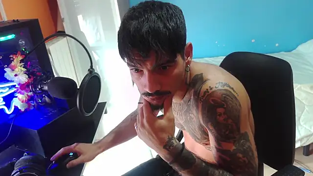 Badboyi1997 online show from 13, 10, 2025