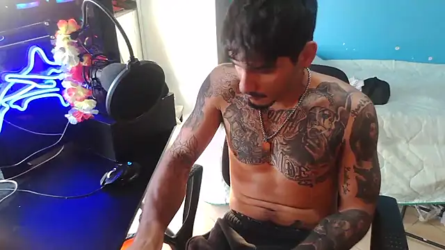 Badboyi1997 online show from 19, 10, 2025