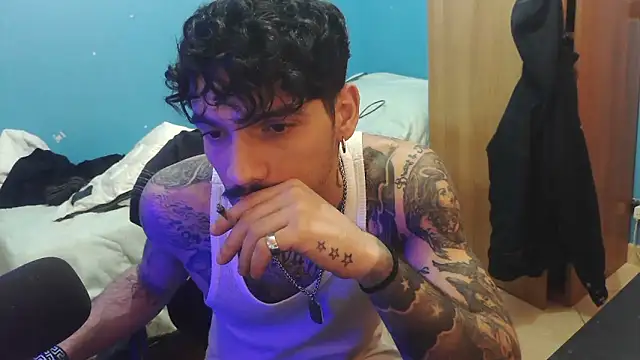 Badboyi1997 online show from 14, 2, 2026