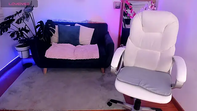 Pamela cheverry online show from 5, 3, 2025