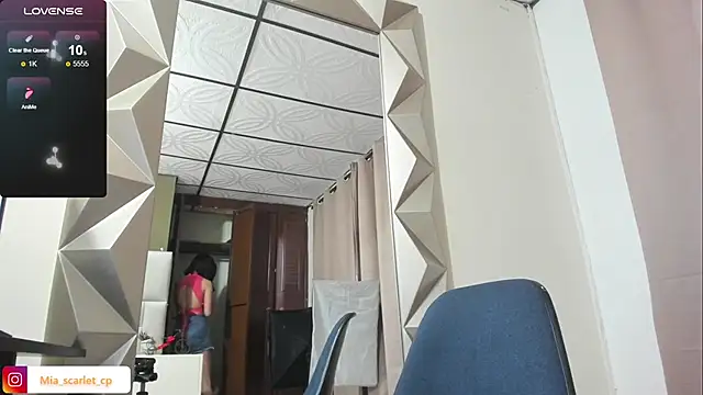 Mia scarlet69 online show from 4, 3, 2026