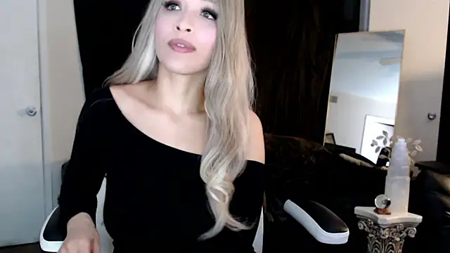 liadivina online show from 17, 3, 2025