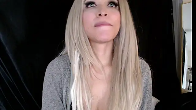 liadivina online show from 15, 2, 2025