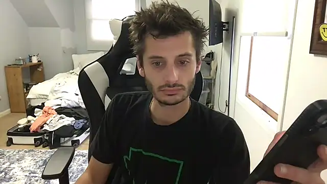 Snapshot of Dylansd chatting on 16, 12, 2024 Dylansd online show from 16, 12, 2024