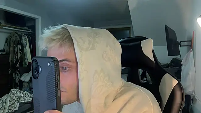 Snapshot of Dylansd chatting on 31, 12, 2024 Dylansd online show from 31, 12, 2024