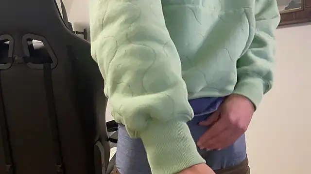 Snapshot of Dylansd chatting on 8, 1, 2025 Dylansd online show from 8, 1, 2025