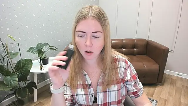 BettyBloom69 online show from 27, 11, 2025