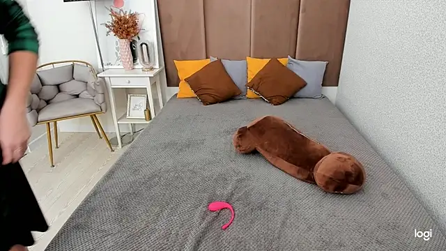 BettyBloom69 online show from 22, 10, 2025