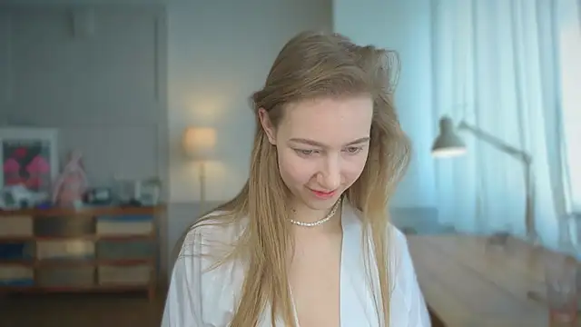 solar bella online show from 27, 2, 2025