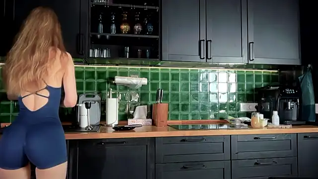 solar bella online show from 27, 2, 2026