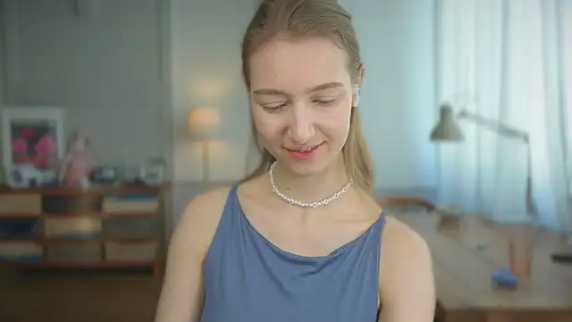 solar bella online show from 25, 2, 2025