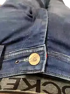 themostnaughtiestguyy online show from 2, 11, 2025