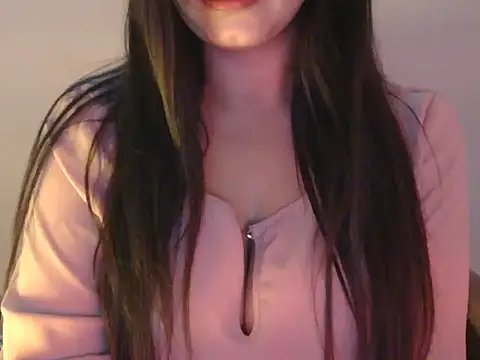 Snapshot of diva-22 chatting on 19, 9, 2025 diva-22 online show from 19, 9, 2025