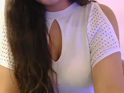 Snapshot of diva-22 chatting on 26, 2, 2025 diva-22 online show from 26, 2, 2025