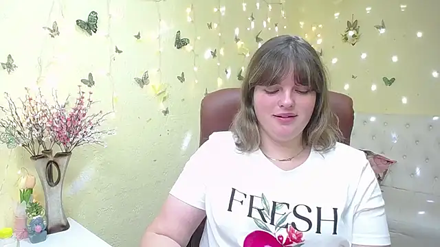 Snapshot of StaceyLex chatting on 23, 4, 2026 StaceyLex online show from 23, 4, 2026