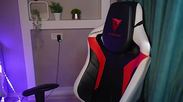 LisaElfy online show from 11, 2, 2026