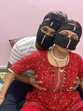 Snapshot of mickey_love chatting on 2, 3, 2025 mickey love online show from 2, 3, 2025