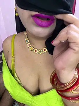 Snapshot of mickey_love chatting on 6, 6, 2026 mickey love online show from 6, 6, 2026