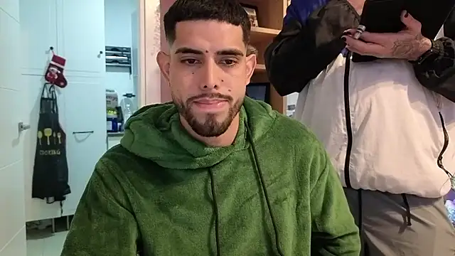 Snapshot of Chicos_defiesta chatting on 7, 11, 2025 Chicos defiesta online show from 7, 11, 2025