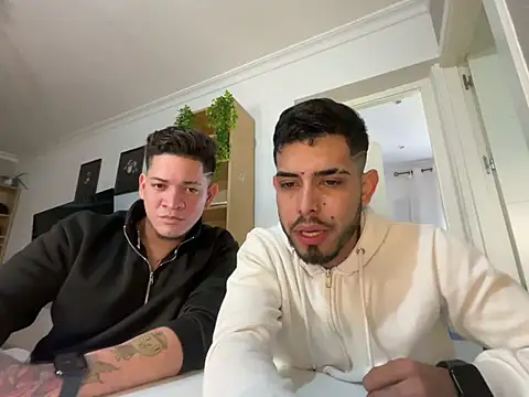 Snapshot of Chicos_defiesta chatting on 14, 1, 2025 Chicos defiesta online show from 14, 1, 2025