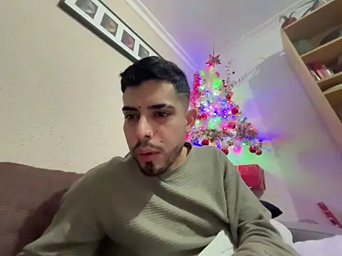 Snapshot of Chicos_defiesta chatting on 3, 1, 2025 Chicos defiesta online show from 3, 1, 2025