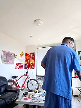 mileflav0r online show from 23, 4, 2026