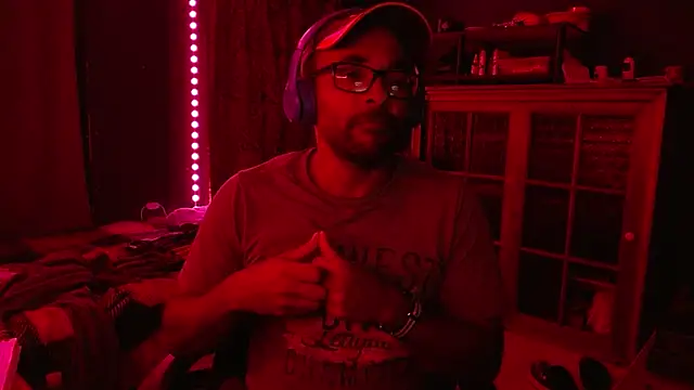        the online show from 19, 12, 2025