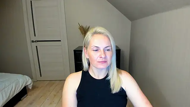 Alicee Gracee online show from 14, 10, 2025