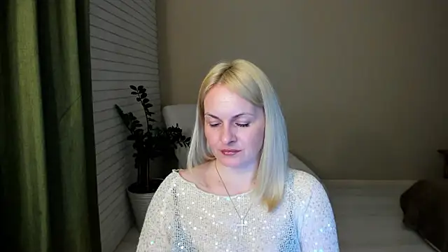 Alicee Gracee online show from 7, 2, 2026