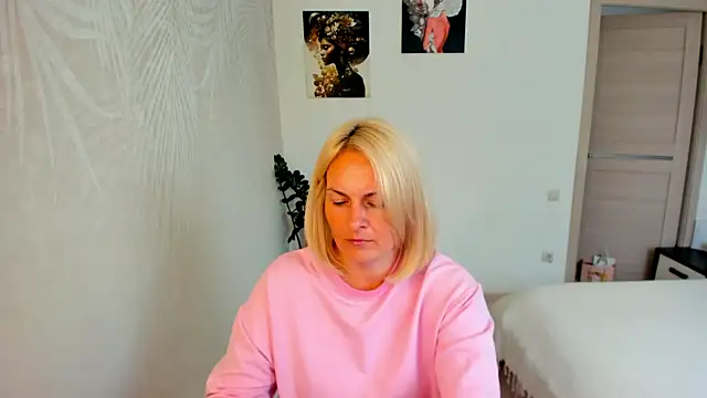 Alicee Gracee online show from 19, 7, 2026