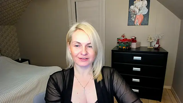 Alicee Gracee online show from 5, 12, 2025