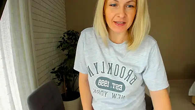 Alicee Gracee online show from 3, 2, 2025